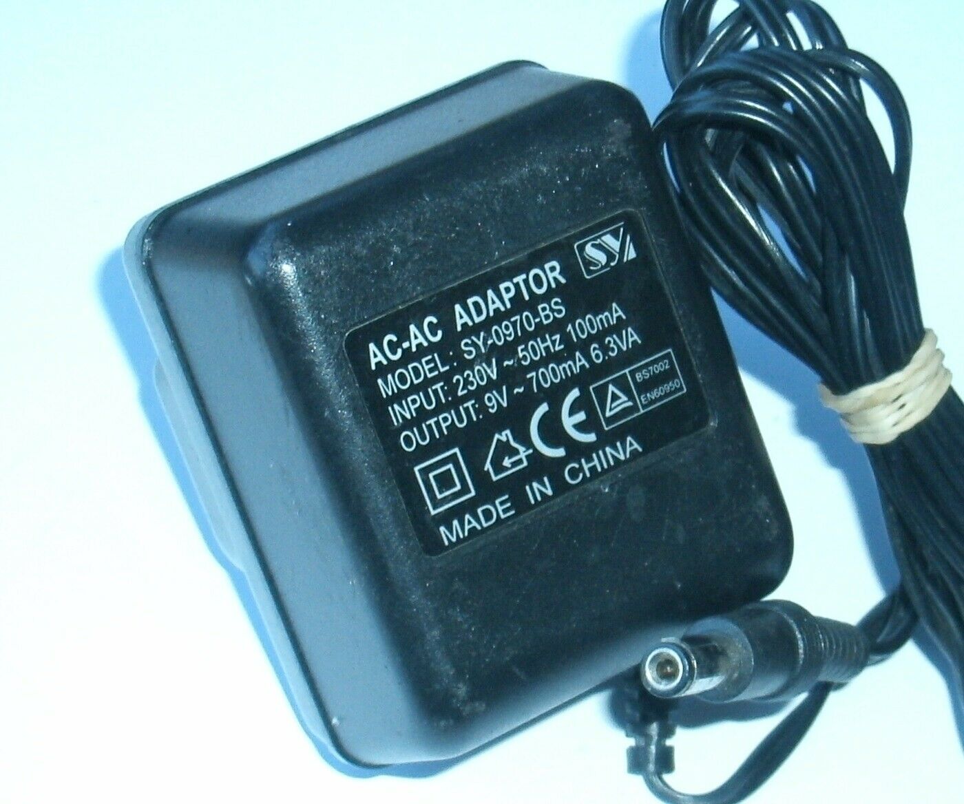 New 9V AC 700mA SY SY-0970-BS Power Supply Ac Adapter